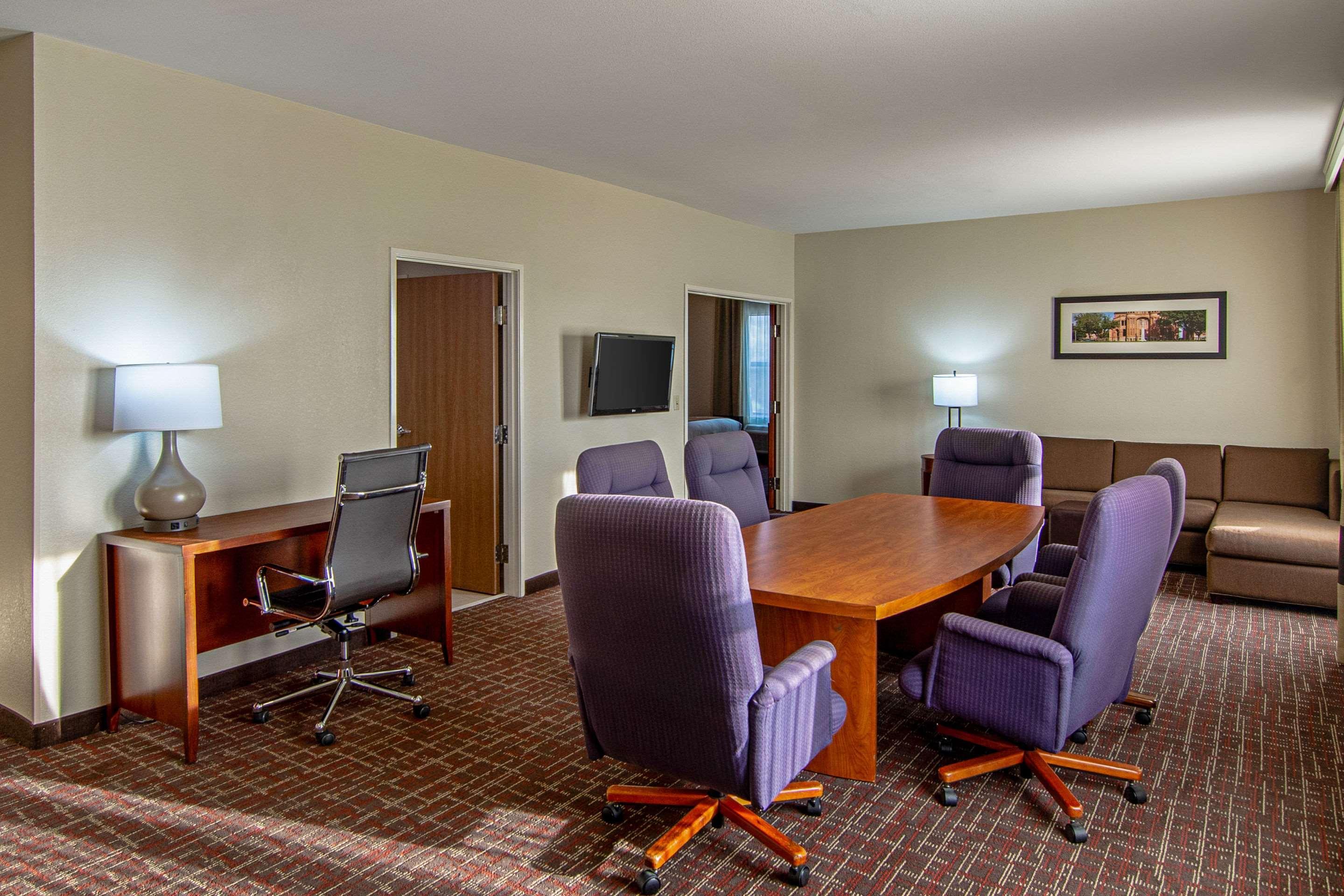 Comfort Suites Nw Dallas Near Love Field Extérieur photo