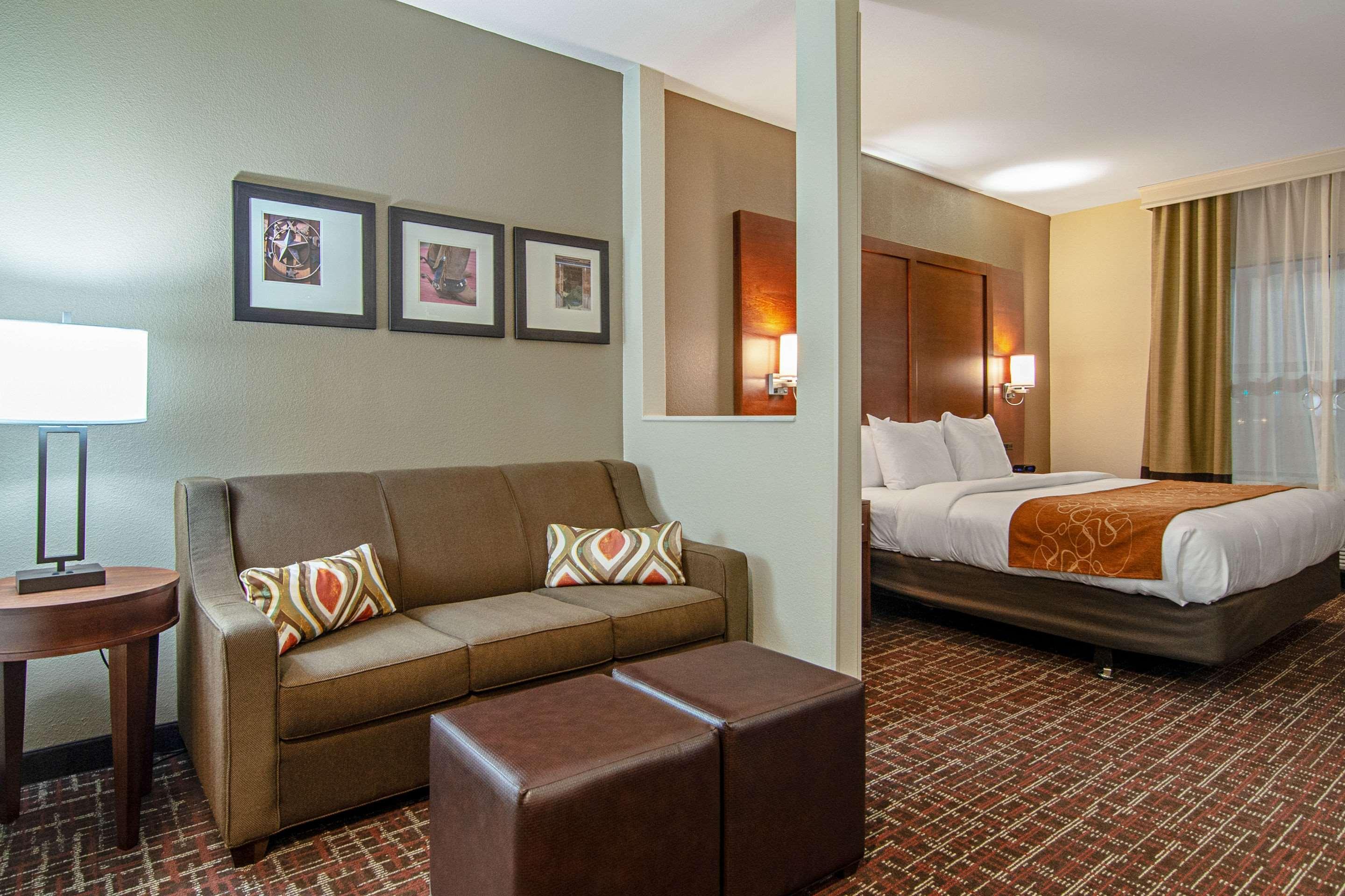 Comfort Suites Nw Dallas Near Love Field Extérieur photo