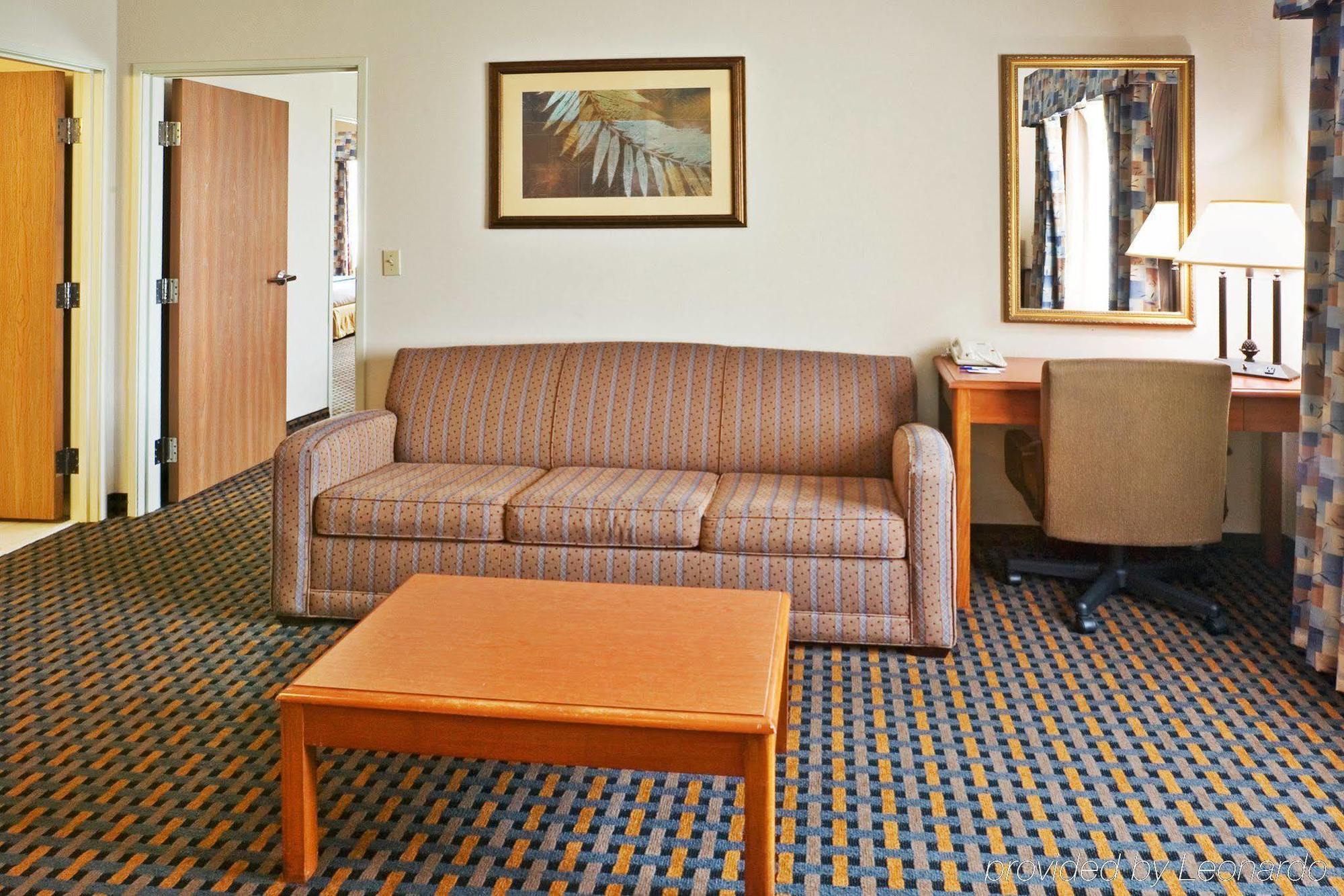 Comfort Suites Nw Dallas Near Love Field Extérieur photo
